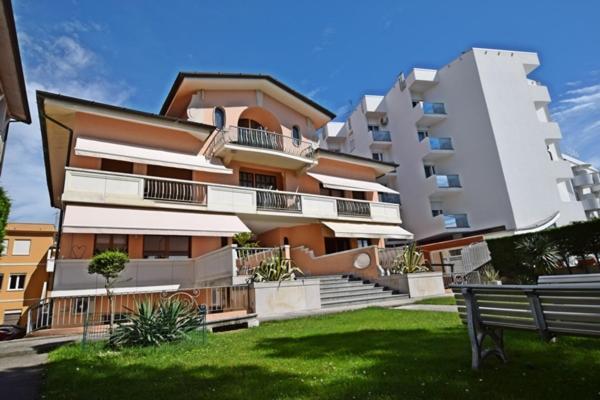 Villa Lory リニャーノ・サッビアドーロ エクステリア 写真